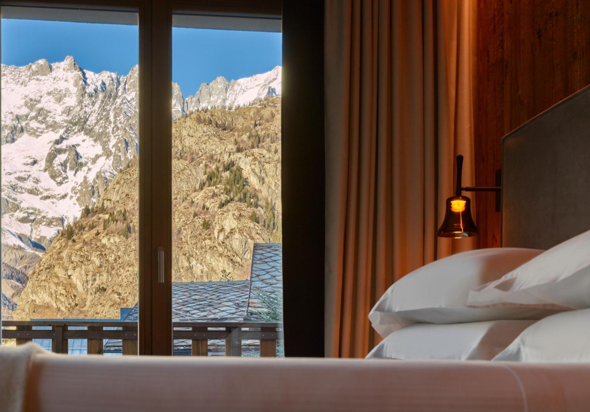 Le Massif Hotel & Lodge Courmayeur The Leading Hotels Of The World Eksteriør billede