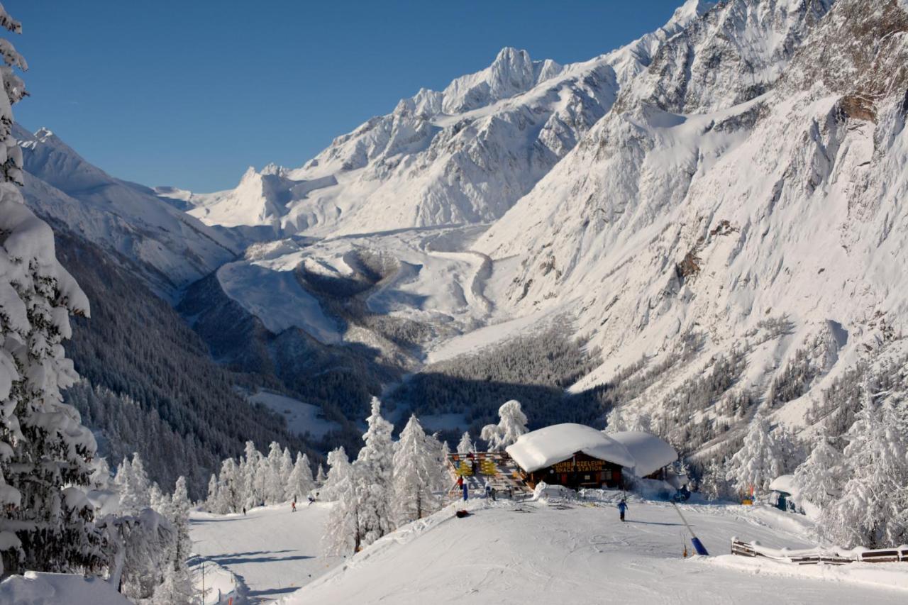 Le Massif Hotel & Lodge Courmayeur The Leading Hotels Of The World Eksteriør billede